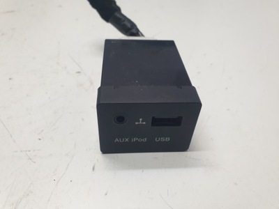 Роз'єм usb kia ceed 96120-2b000 фото №1