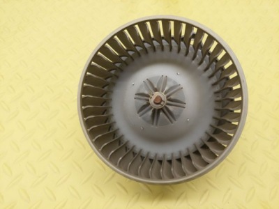 Toyota corolla verso повітродувка повітря 1940001510 фото №1