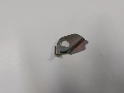 Mercedes w205 кронштейн левый перед защита двигателя фото №1