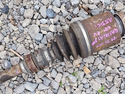 Приводной вал левый правый перед qashqai j10 1.5dci 08' eu фото №1