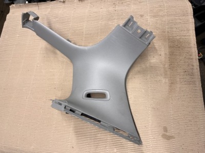 Opel zafira c защита корпус стойка правый задняя 13289767 фото №1