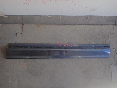 Молдинг двері правий перед volvo xc60 ii 2017- фото №1