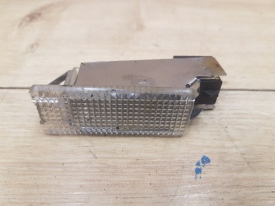 Лампа освітлення салону volvo v70 фото №1