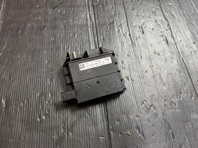 Mercedes w205 клемма предохранитель a0009068705 фото №1