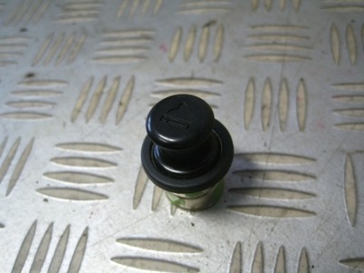 Honda civic vii 01-05 4d sedan прикуриватель фото №1