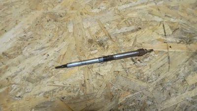 Nissan primera p 12 2.2 di свічка розжарювання фото №1