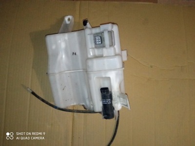 Prius iii plus бачок омывателя ксенон фото №1