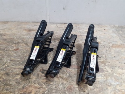 Домкрат подъемник ключ charger challenger 2015+ фото №1