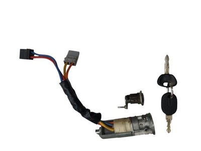 Замок запалювання 2x ключ вкладка кришка microcar mc1 фото №1