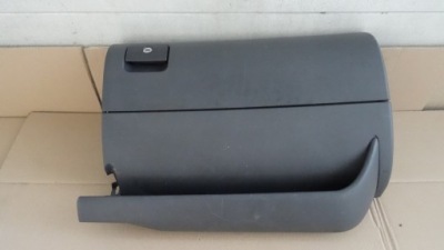 Leon i бардачок пассажира 1m1857104a фото №1