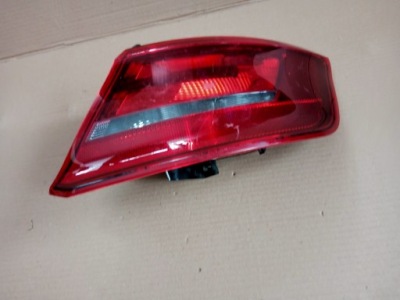 Audi a3 правая лампа задняя 8v4945096c фото №1