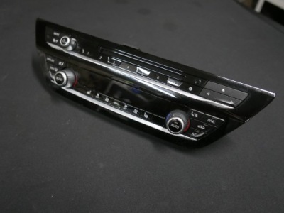 Bmw g30 g31 панель радио кондиционера 6834435 фото №1