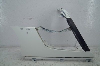 Крила обшивка впуск правий задня audi r8 420 ly9c фото №1