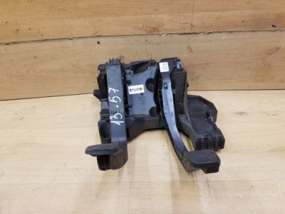 Педали газа тормоза fiat оригинальный номер 25863700 фото №1