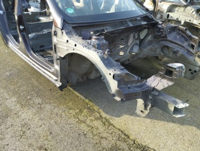 Opel insignia a чверть лонжерон права перед фото №1