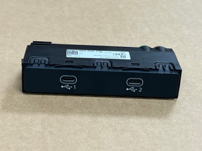Audi разъём port usb 4n1035736 фото №1