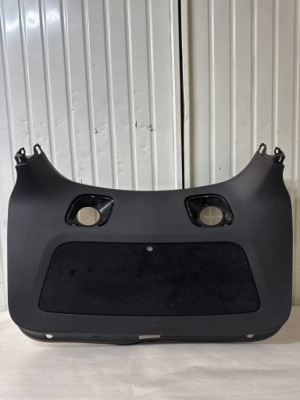 Tesla model y 20- обивка крышки багажника задний  1622264-00-b фото №1