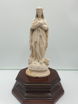 Matka Boska Wniebowzięta Figurka gipsowa Francja XIX wiek