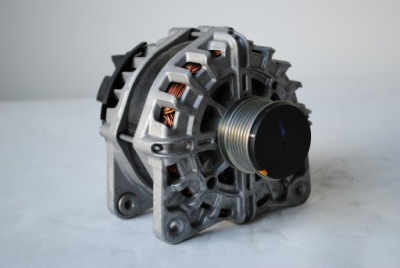 Генератор 231007536r renault фото №1