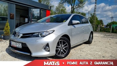 Toyota Auris 1.6benz manual Navi kamera climat...