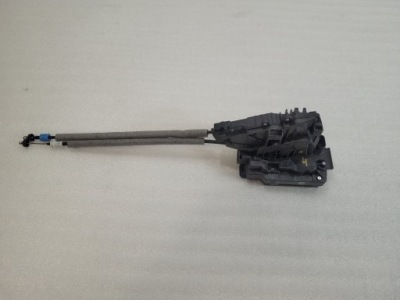 Замок двері правий перед mercedes w223 a2230030809 фото №1