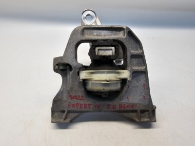 Кронштейн подушка двигуна expert jumpy proace iv 2.0 blue 16- #3022 фото №1