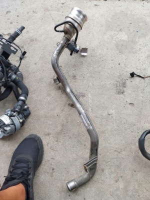 Mercedes w177 труба заливна горловина пального 1.3b гібрид датчик фото №1