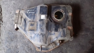 Bak бак пального mazda 5 2.0 16v 05- фото №1