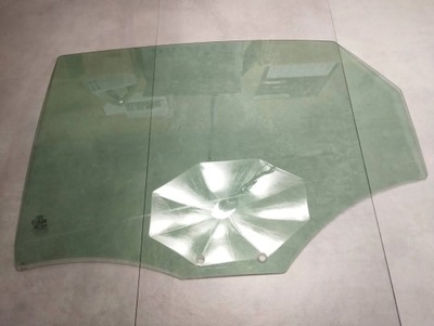 Audi a6 c7 sedan 2016 стекло дверь левая задняя фото №1