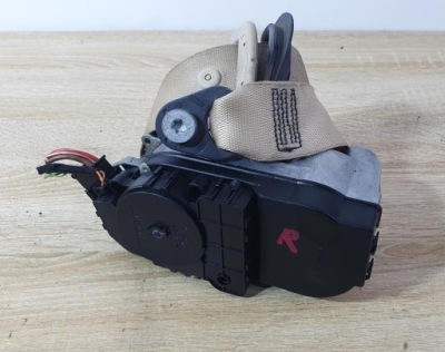 W221 ремінь безпеки правий перед a2218605285 фото №1