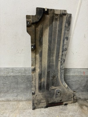 Bmw x5 g05 защита подвеска задняя левая 9477801 оригинал фото №1