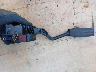 Opel zafira b потенціометр газу 9202344 фото №1