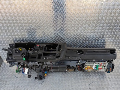 Приборная панель приборная панель приборная scania r s ntg фото №1