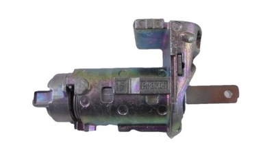 Вкладка замка renault оригинальный номер master iii 7701209836 фото №1