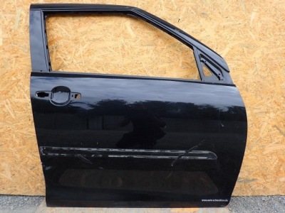 Двері праве передні перед suzuki swift mk7 vii фото №1