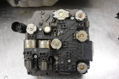 Блок керування мехатроніка коробки dsg dq250 o2e o2e927770ae 02e325025al фото №1