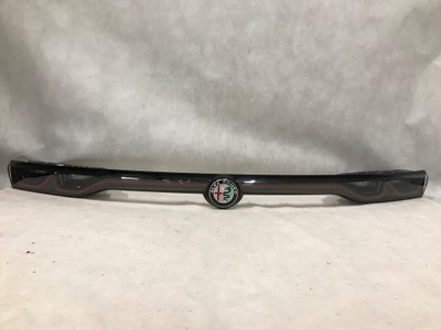 Alfa romeo tonale 22- лампа задня середня накладка led europa ładna фото №1