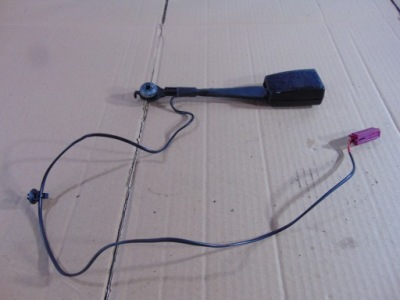 Клипса поперечина безопасности левый перед ford fiesta mk7 lift фото №1