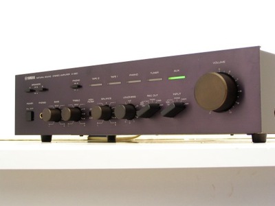 YAMAHA A-560