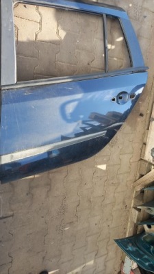 Дверь левая задняя renault laguna 02r kombi фото №1