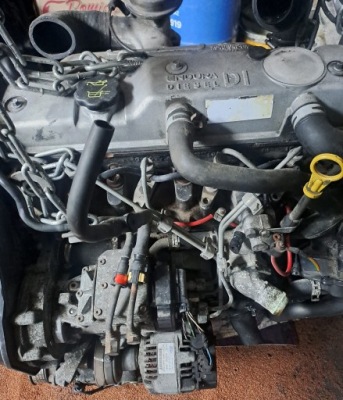 Двигатель ford 1.8 tddi c8s1a kompletny фото №1