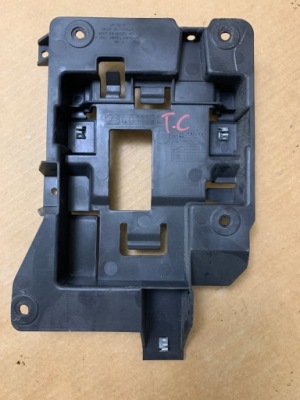 Кронштейн усилитель радио chevrolet camaro 15-22 фото №1