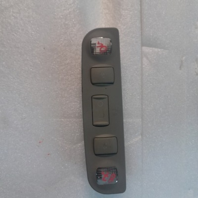 LÁMPARA ILUMINACION CABINAS AUDI A4 B5 8D0947111  