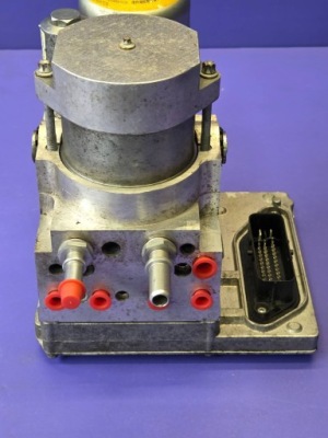 Opel ampera 22877029 насос abs 22877028 фото №1