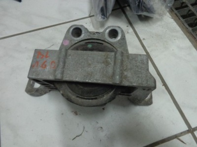 Mazda 3 bl 2009-2013 подушка двигуна кронштейн 1.6 d фото №1