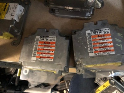 Grand vitara 06-12 датчик модуль подушка безпеки 38910-65j30 фото №1