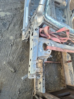 Mercedes a klasa w176 лонжерон четверть правая правый перед передняя фото №1