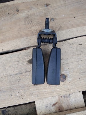 Кліпса поперечина задня iii ряд opel zafira b 13132409 фото №1