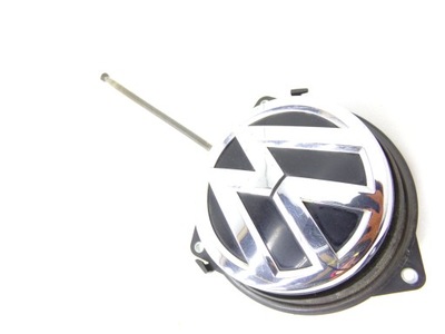 Ручка крышки багажника эмблема logo vw golf vii 5g6827469f фото №1