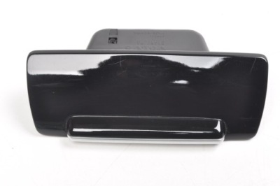 Volvo xc40 бардачок пепельница панели приборной панели перед фото №1